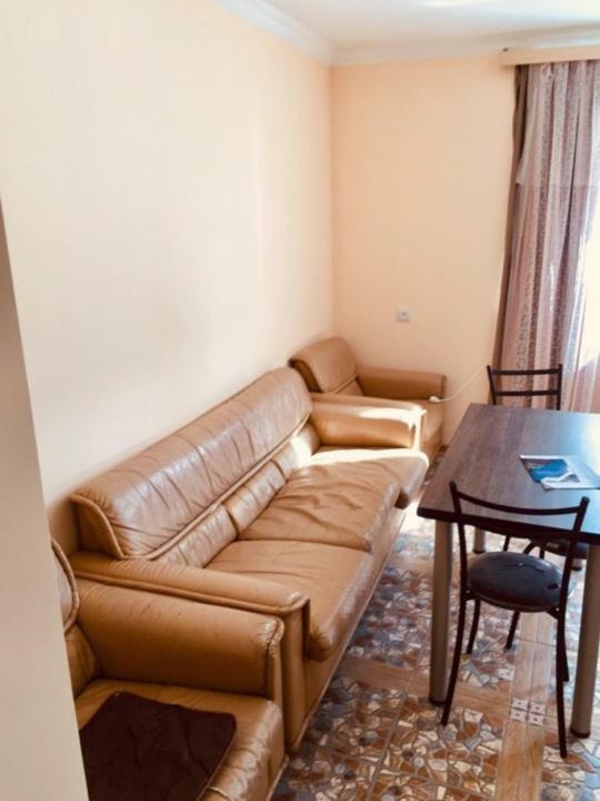 Lali Bed and Breakfast Tbilisi Buitenkant foto
